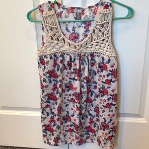 Crochet Floral Tank
